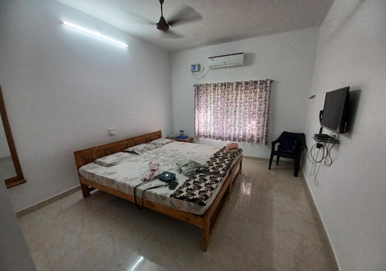 Bapat Niwas Home Stay גאנפטיפול מראה חיצוני תמונה