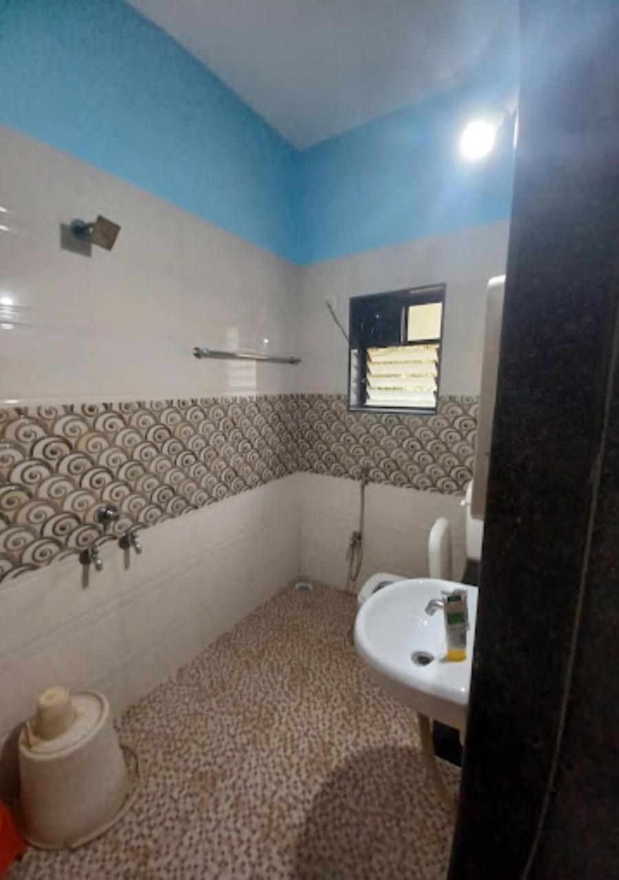 Bapat Niwas Home Stay גאנפטיפול מראה חיצוני תמונה
